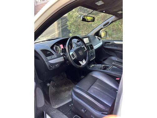 2012 Dodge Grand Caravan R/T