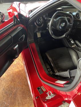 2015 Alfa Romeo 4C Launch Edition