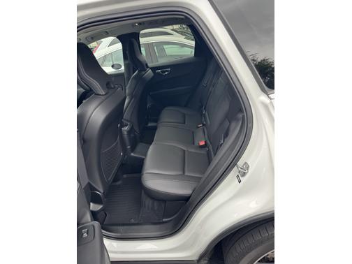 2021 Volvo XC60 Recharge Plug-In Hybrid T8 Inscription Expression