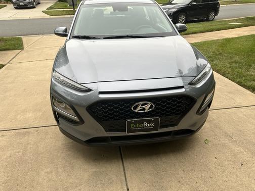 Gray 2020 Hyundai KONA SE