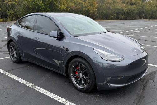 Gray 2022 Tesla Model Y Performance