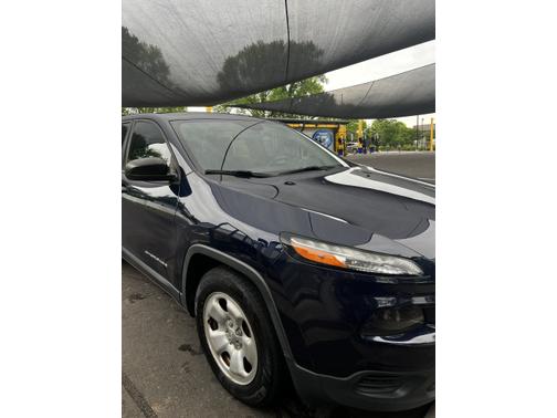 2015 Jeep Cherokee Sport