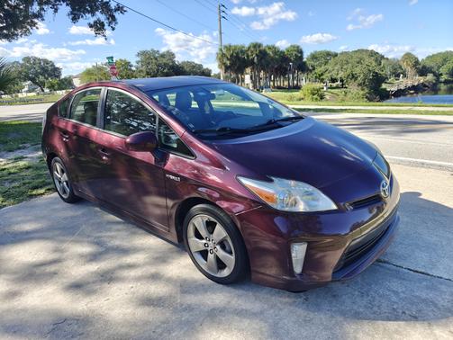 2013 Toyota Prius One