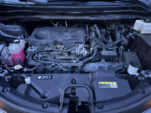 2021 Toyota Sienna LE 8 Passenger