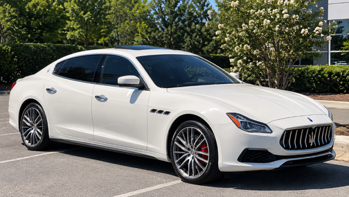 White 2018 Maserati Quattroporte S