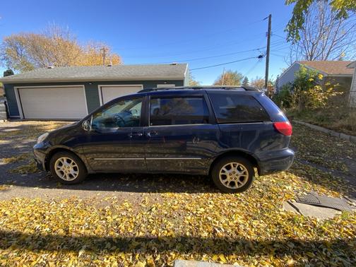 2005 Toyota Sienna XLE Limited