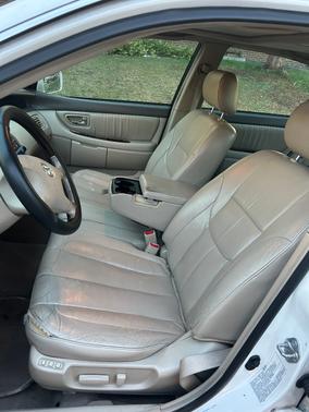 White 2003 Toyota Avalon XLS