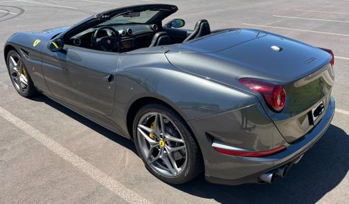 2016 Ferrari California T