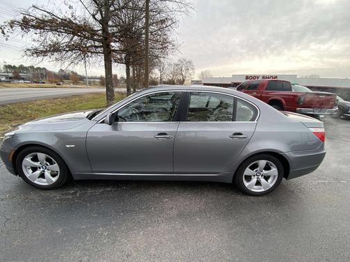 2008 BMW 528 i