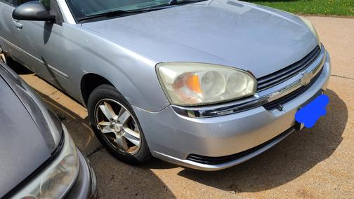 Silver 2004 Chevrolet Malibu Maxx LS