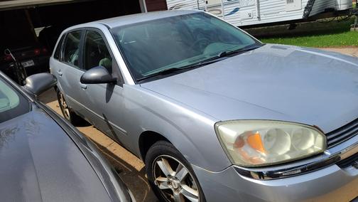 Silver 2004 Chevrolet Malibu Maxx LS