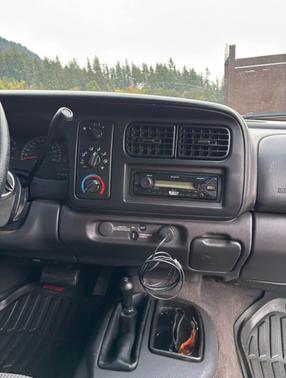 1999 Dodge Dakota Sport