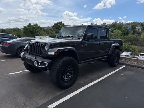 Gray 2021 Jeep Gladiator Sport S
