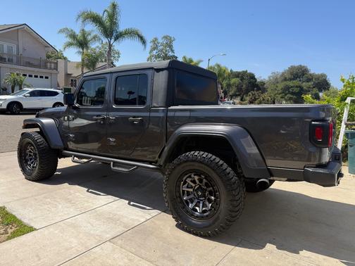 Gray 2021 Jeep Gladiator Sport S