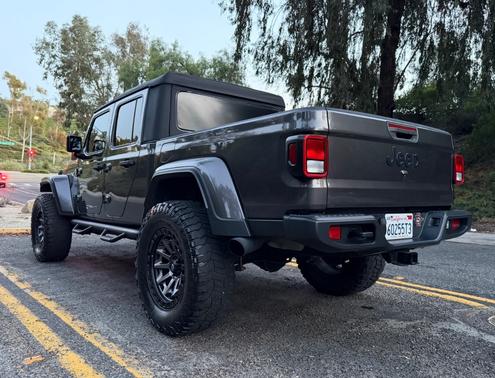 Gray 2021 Jeep Gladiator Sport S