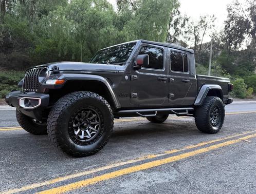 Gray 2021 Jeep Gladiator Sport S