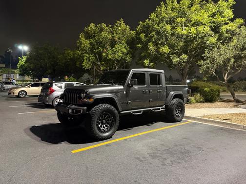 Gray 2021 Jeep Gladiator Sport S