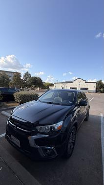 Black 2018 Mitsubishi Outlander Sport 2.4 SE