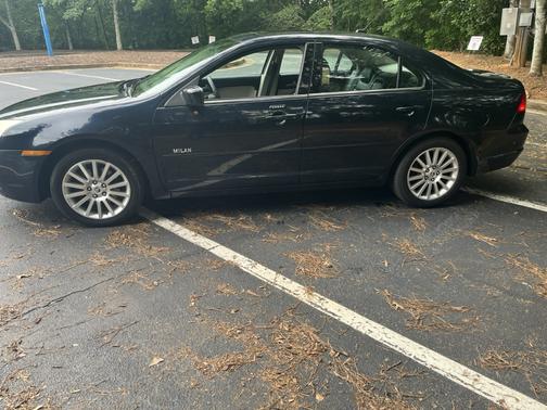 Blue 2008 Mercury Milan V6 Premier