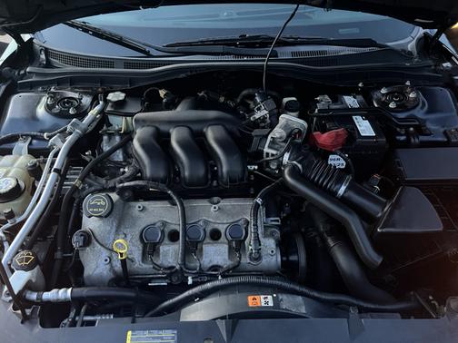 Blue 2008 Mercury Milan V6 Premier