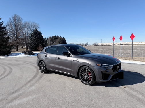 2022 Maserati Levante Modena S