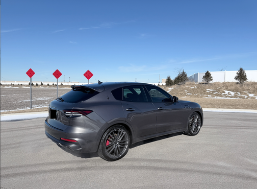 2022 Maserati Levante Modena S