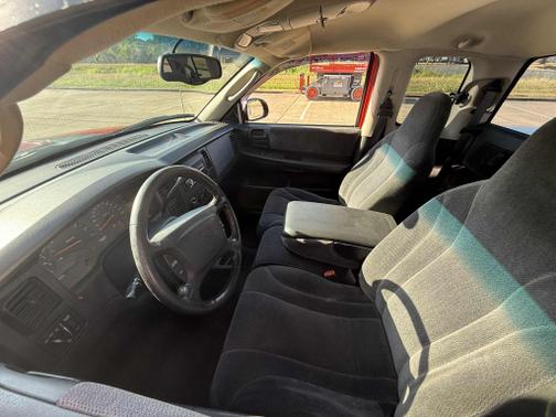 2001 Dodge Dakota Sport