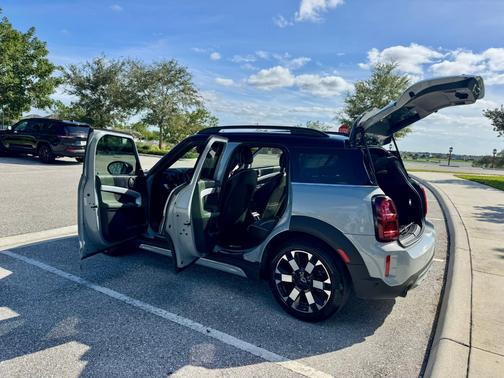 2023 MINI Countryman Cooper S