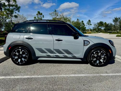 2023 MINI Countryman Cooper S