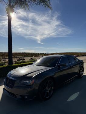 2013 Chrysler 300 SRT8