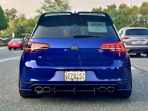 2017 Volkswagen Golf R 4-Door w/DCC & Navigation