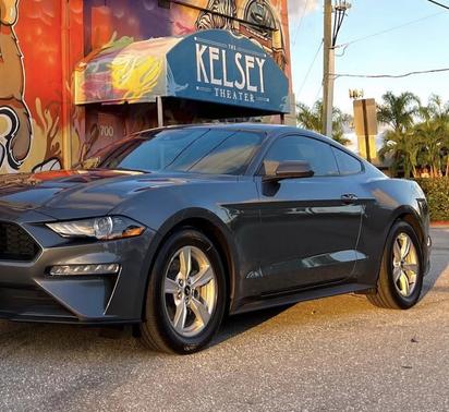 2021 Ford Mustang EcoBoost