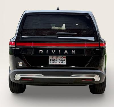 2023 Rivian R1S Launch Edition