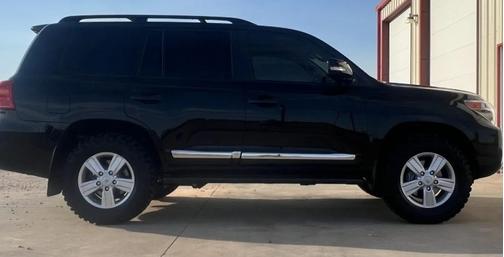 2013 Toyota Land Cruiser Base