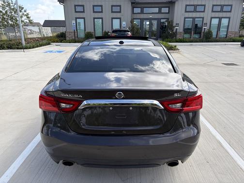 Brown 2016 Nissan Maxima 3.5 SL