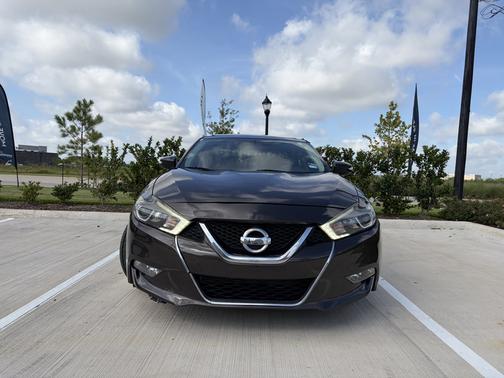 Brown 2016 Nissan Maxima 3.5 SL