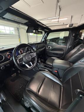Gray 2020 Jeep Wrangler Unlimited Sahara