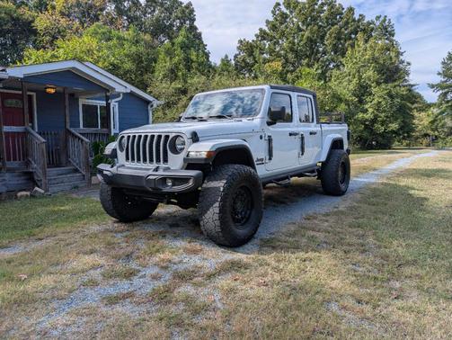 White 2021 Jeep Gladiator 80th Anniversary