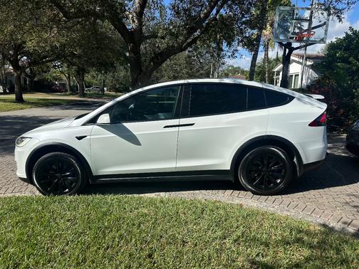 2017 Tesla Model X 100D