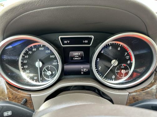 Black 2014 Mercedes-Benz GL-Class GL 450 4MATIC