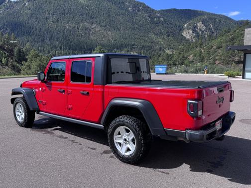 2020 Jeep Gladiator Sport S