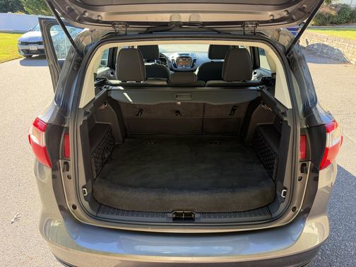 Gray 2013 Ford C-Max Hybrid SE