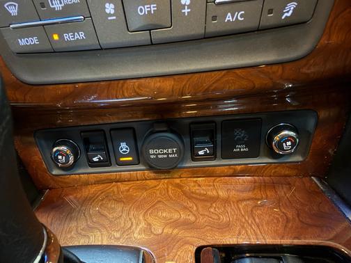 Black 2016 INFINITI QX80 Base