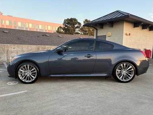 2012 INFINITI G37 Journey