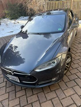 2016 Tesla Model S 70D