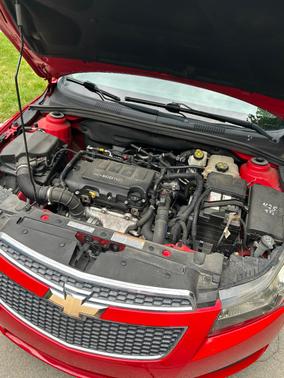 Red 2014 Chevrolet Cruze 1LT