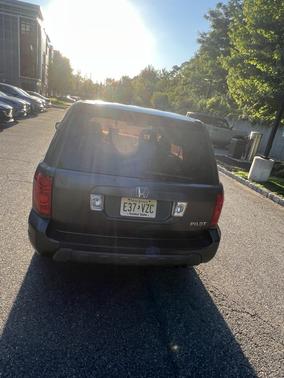 Gray 2005 Honda Pilot LX