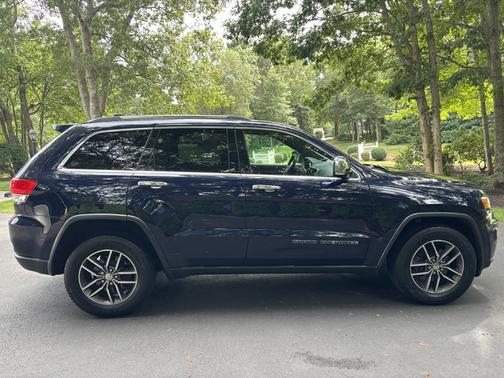 Blue 2018 Jeep Grand Cherokee Limited