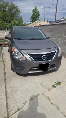 Gray 2016 Nissan Versa 1.6 SV