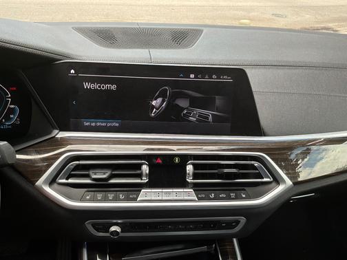 Black 2023 BMW X5 PHEV xDrive45e